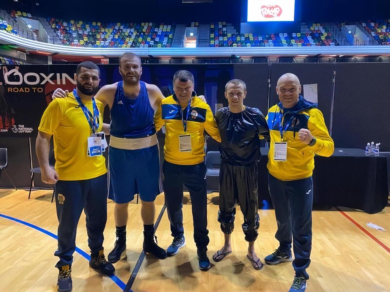 Трое украинских боксеров прошли во второй этап