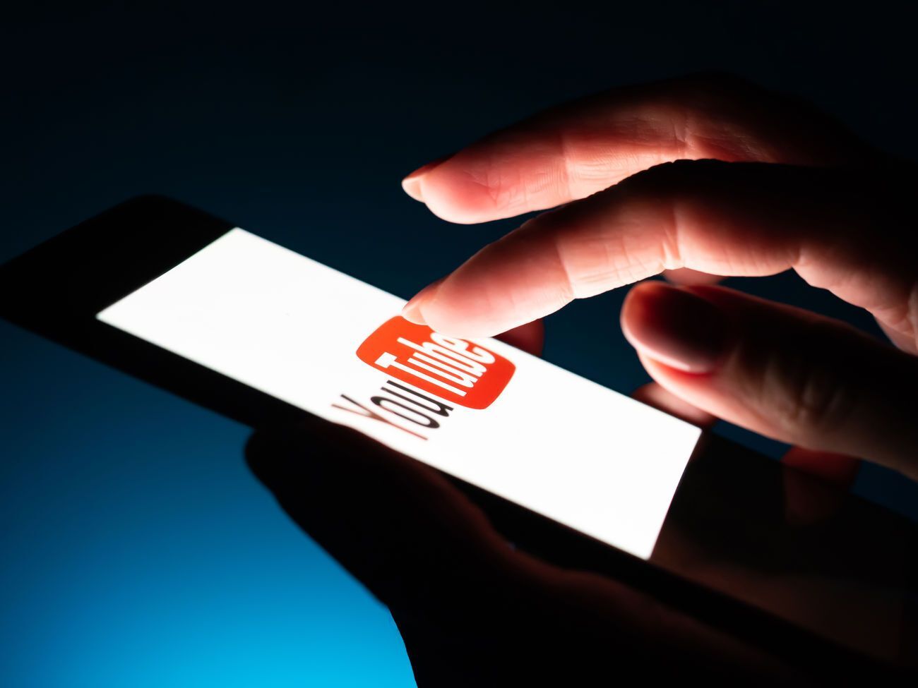 Показ рекламы будет доступен только на некоторых YouTube-каналах с видео о коронавирусе&nbsp;