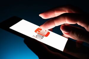 Показ рекламы будет доступен только на некоторых YouTube-каналах с видео о коронавирусе