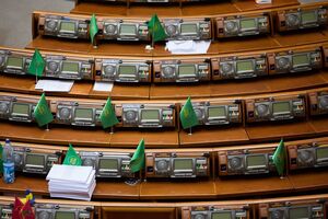 После переговоров с Ермаком некоторые депутаты от "Слуги народа" заявили, что "красные линии не перейдены"