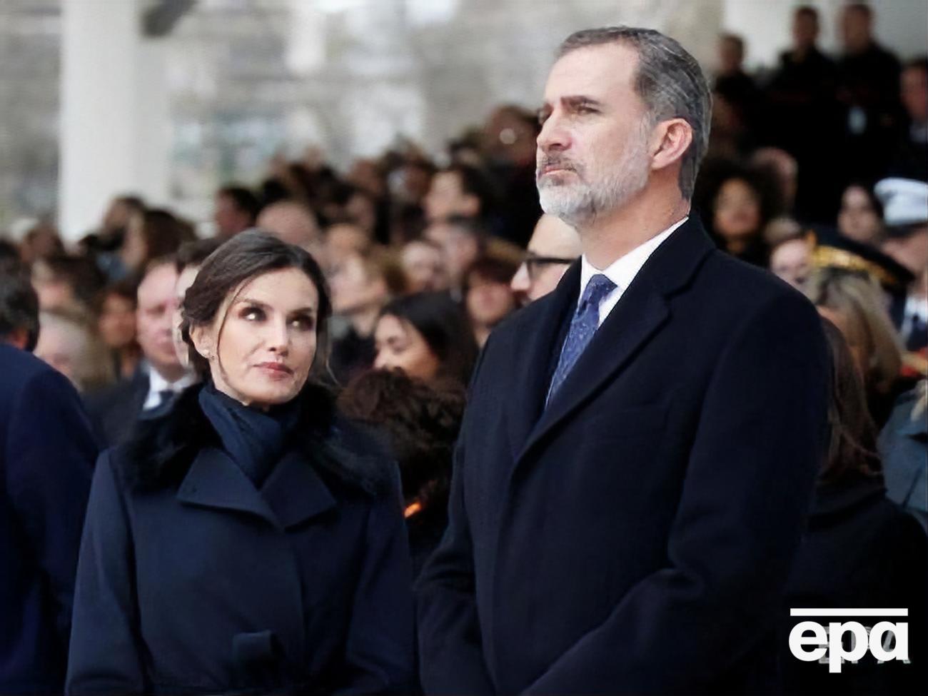 Испанский король отрекся от наследства отца