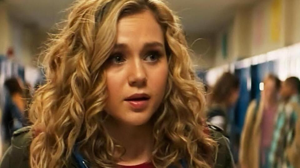 Премьера сериала на канале The CW Network состоится 12 мая 2020 года