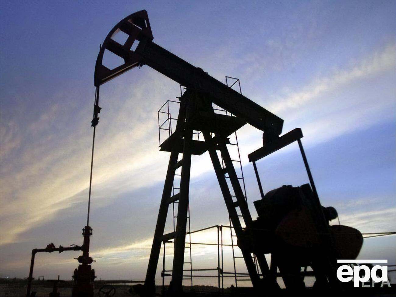 За последний год стоимость Brent опустилась на 51,31%