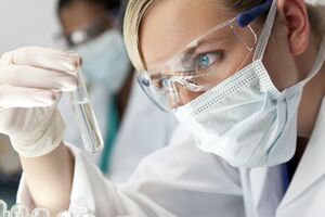 Коронавирусом в Украине заразилось пять человек, один из них умер