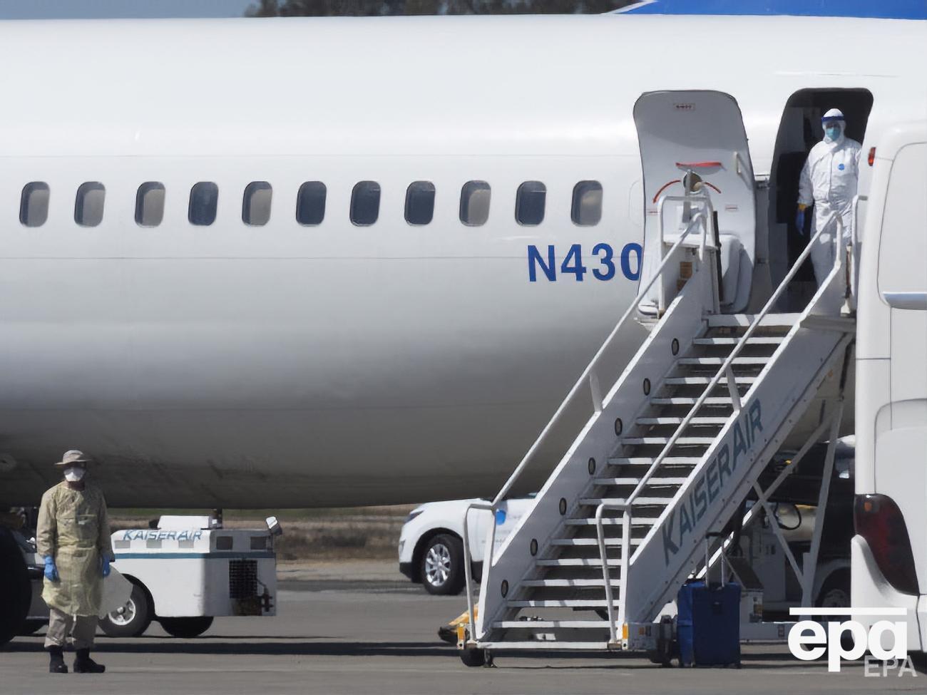 По информации Кулебы, борт с 35 эвакуированными украинцами прибудет в Борисполь