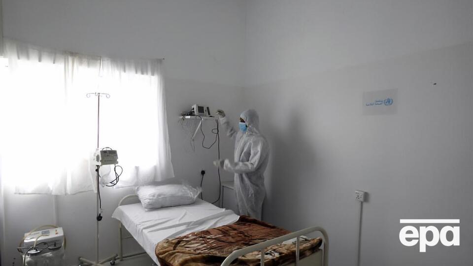 COVID-19 подтвержден у 93 человек на территории России