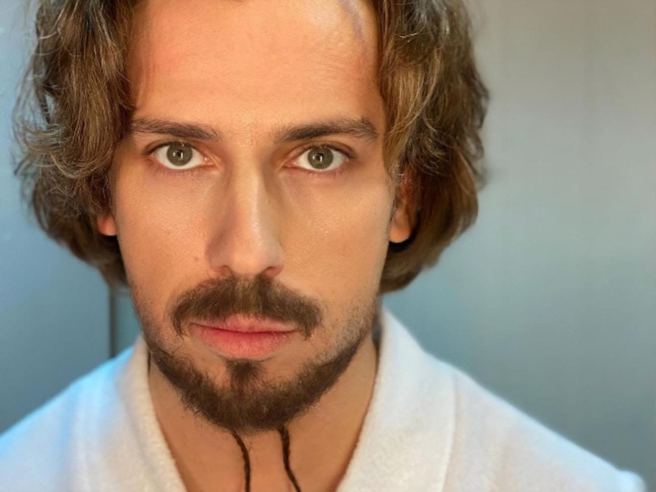 Галкін: Записав на студії для домашнього користування і на радість друзям-сербам пісню "Коли запахне бузок"