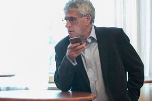 Судді Конституційного суду – люди грамотні, усе розуміють. Вони могли врятувати Росію, але проміняли цей шанс на мирські блага