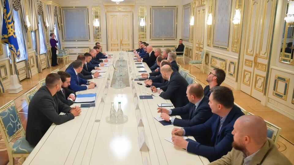 Зеленский призвал бизнесменов быть социально ответственными