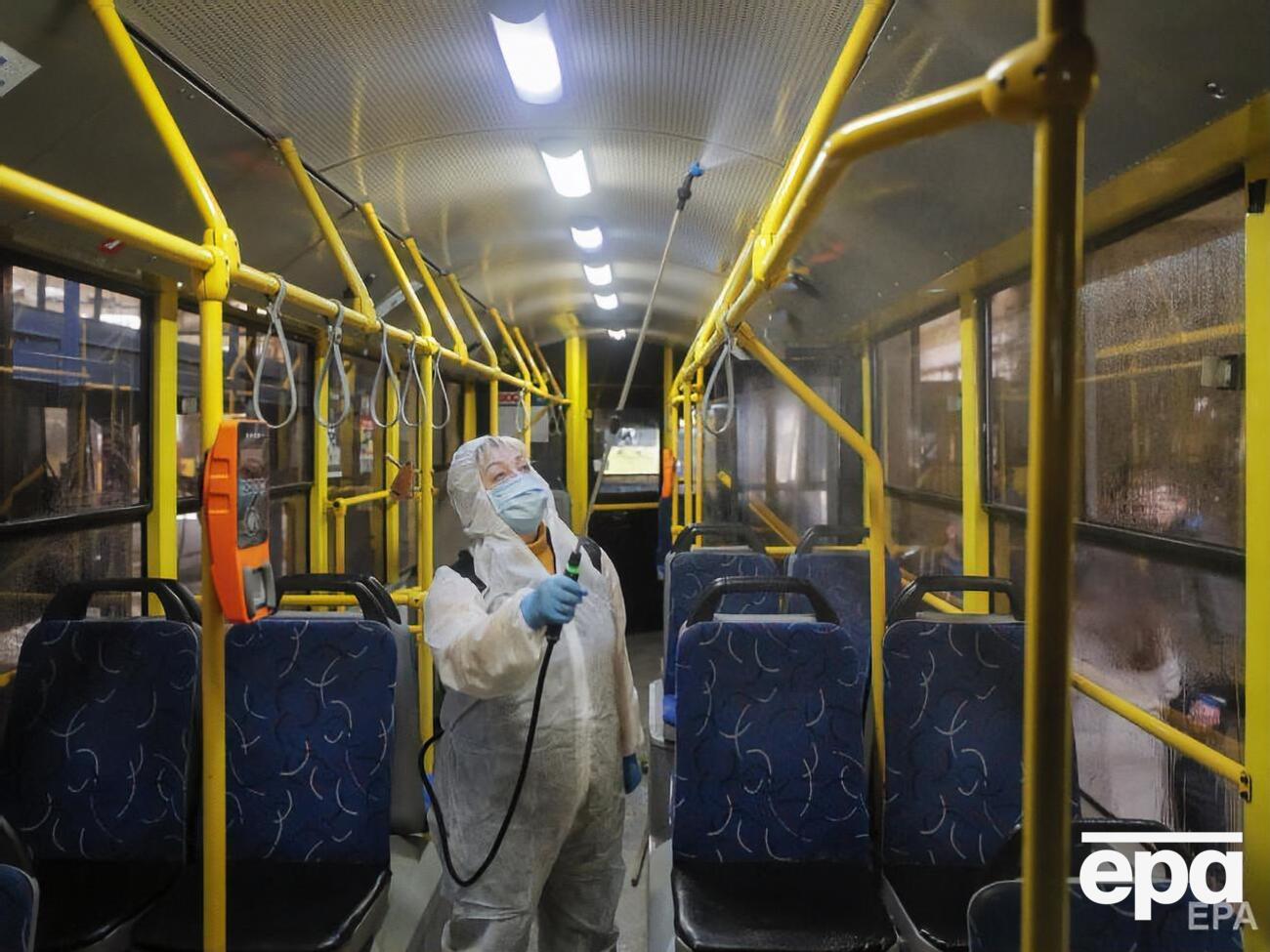 Ограничить внутренние перевозки сегодня потребовал президент Владимир Зеленский