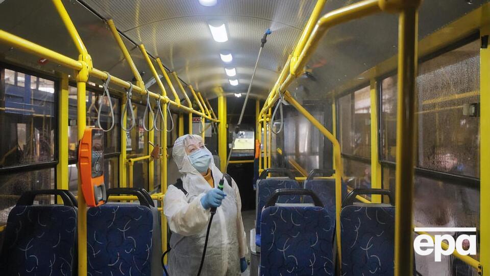 Обмежити внутрішні перевезення сьогодні висунув вимогу президент Володимир Зеленський