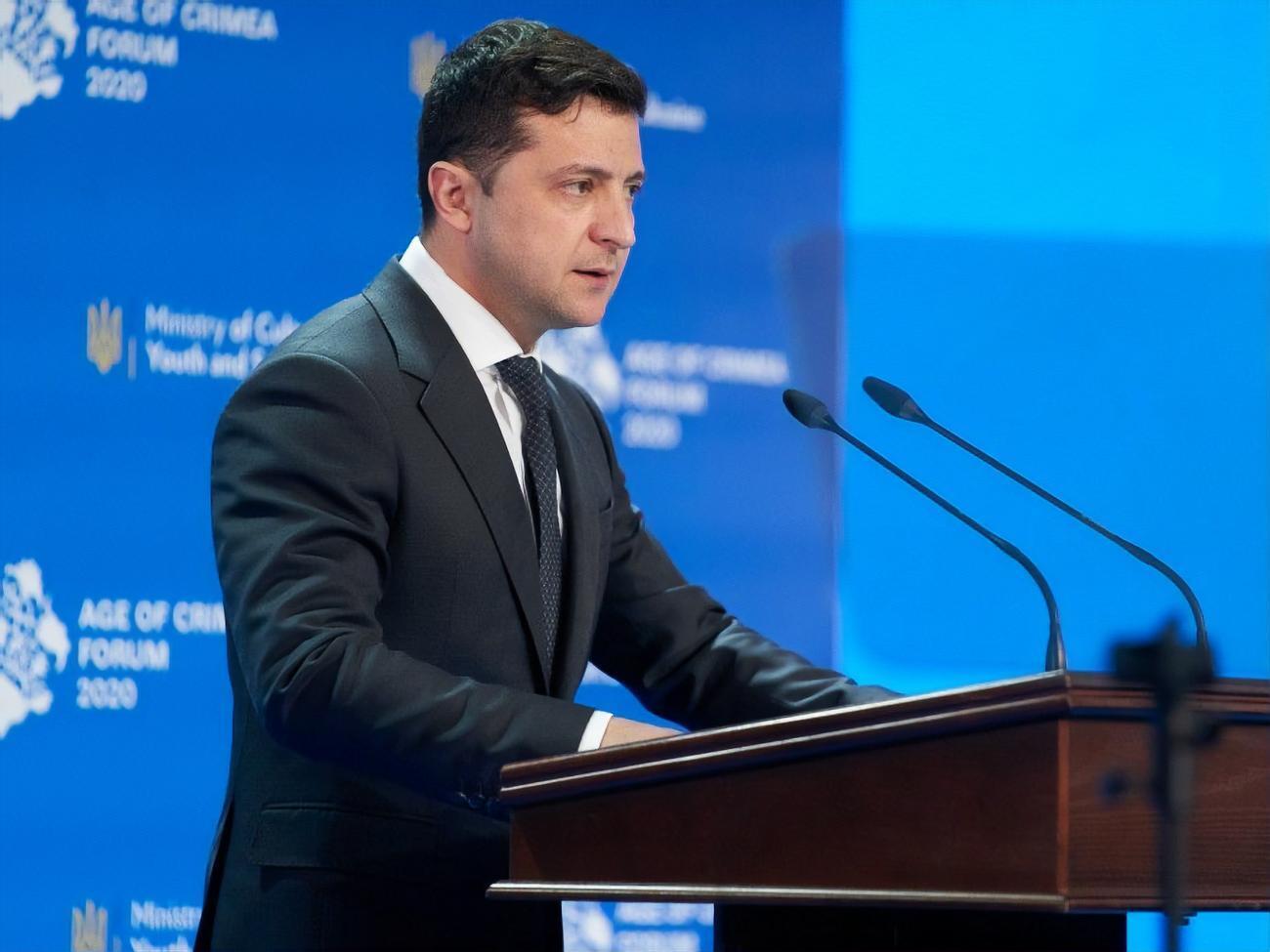 Зеленський: У нас є одна криза, але ніхто не відміняв демографічну кризу в Україні. Я думаю, що настав час боротися і з цією кризою