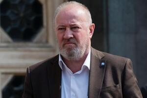 До призначення Венедіктової Чумак обіймав посаду виконувача обов'язків керівника Офісу генпрокурора