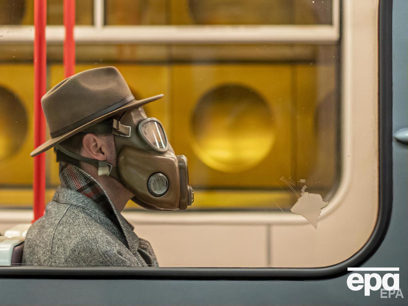 Вспышка коронавирусной инфекции COVID-19 началась в конце 2019 года в Китае. На данный момент по всему миру инфицировано свыше 179 тыс. человек, более 7 тыс. умерли