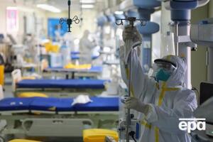 У Китаї спалах COVID-19 зійшов нанівець, вважають лікарі