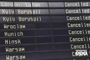 Україна припинила регулярне авіаційне сполучення