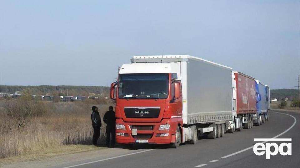 16 березня для українських вантажівок було створено гуманітарний коридор за маршрутом Словенія – Хорватія – Сербія – Румунія