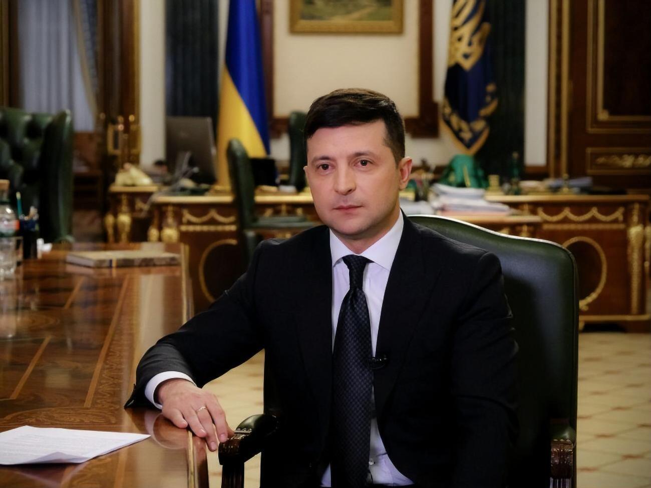 Зеленський: Набагато швидше за вірус розповсюджуються фейки про нього