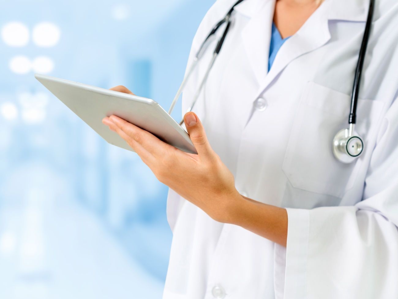 В Донецкой ОГА заверили, что больницы обеспечены всем необходимым, чтобы оказать мужчине помощь