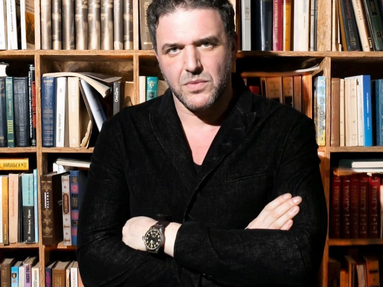 Виторган: Этот номер журнала обладает антисептическими свойствами: стоит потереть фотографию Нино в купальнике, и все вирусы с ваших рук лопнут