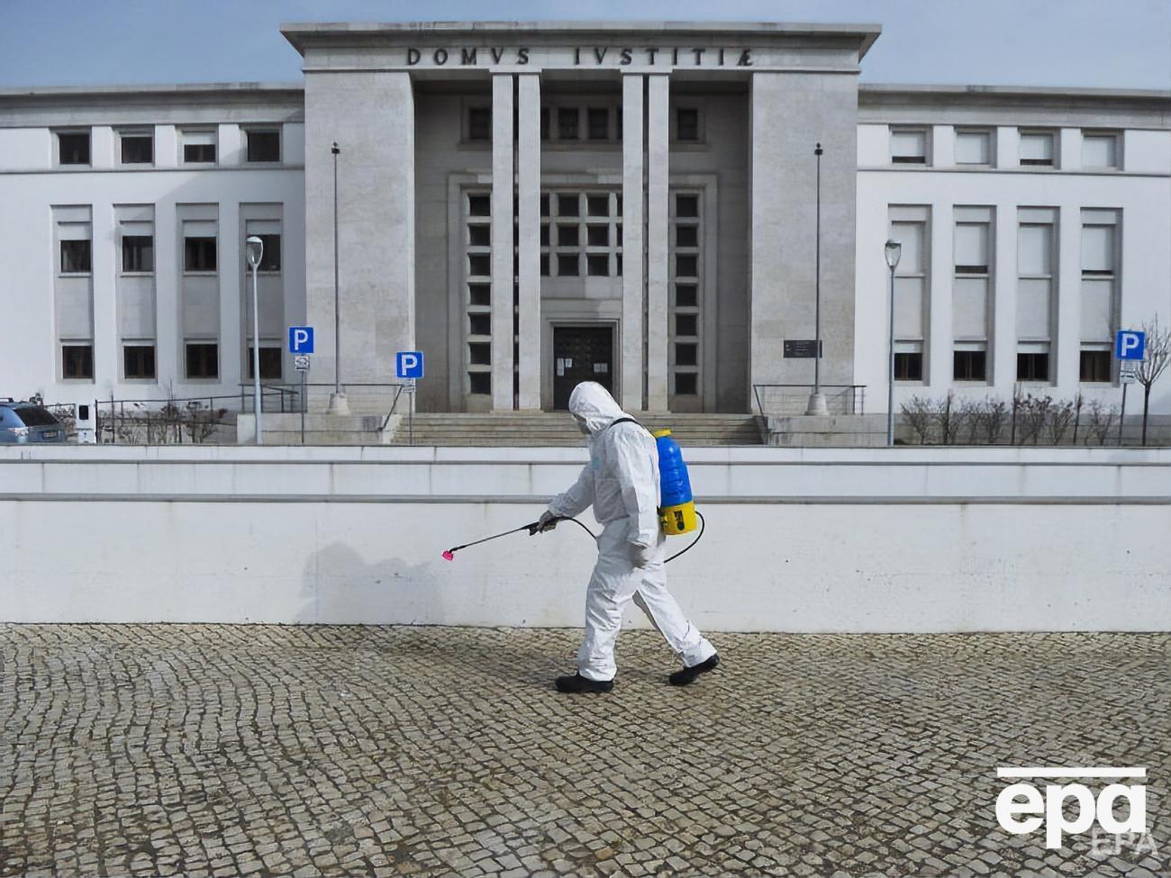 В Португалии должны быть закрыты все заведения, предприятия переходят на удаленную работу