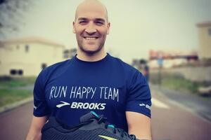 За словами спортсмена Ночомовіца, якщо кожен бігатиме на стадіоні, то ізоляція втратить сенс