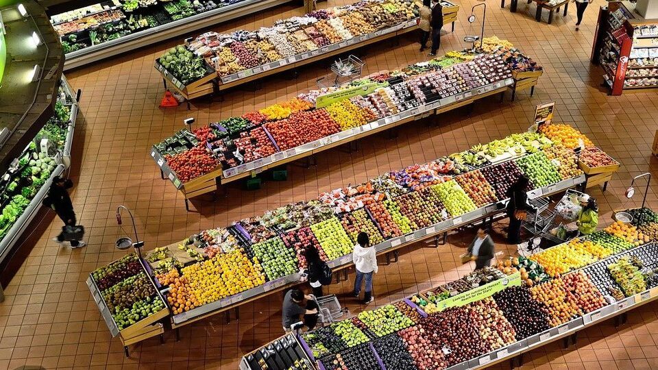 Таможня утверждает, что продукты в супермаркетах будут