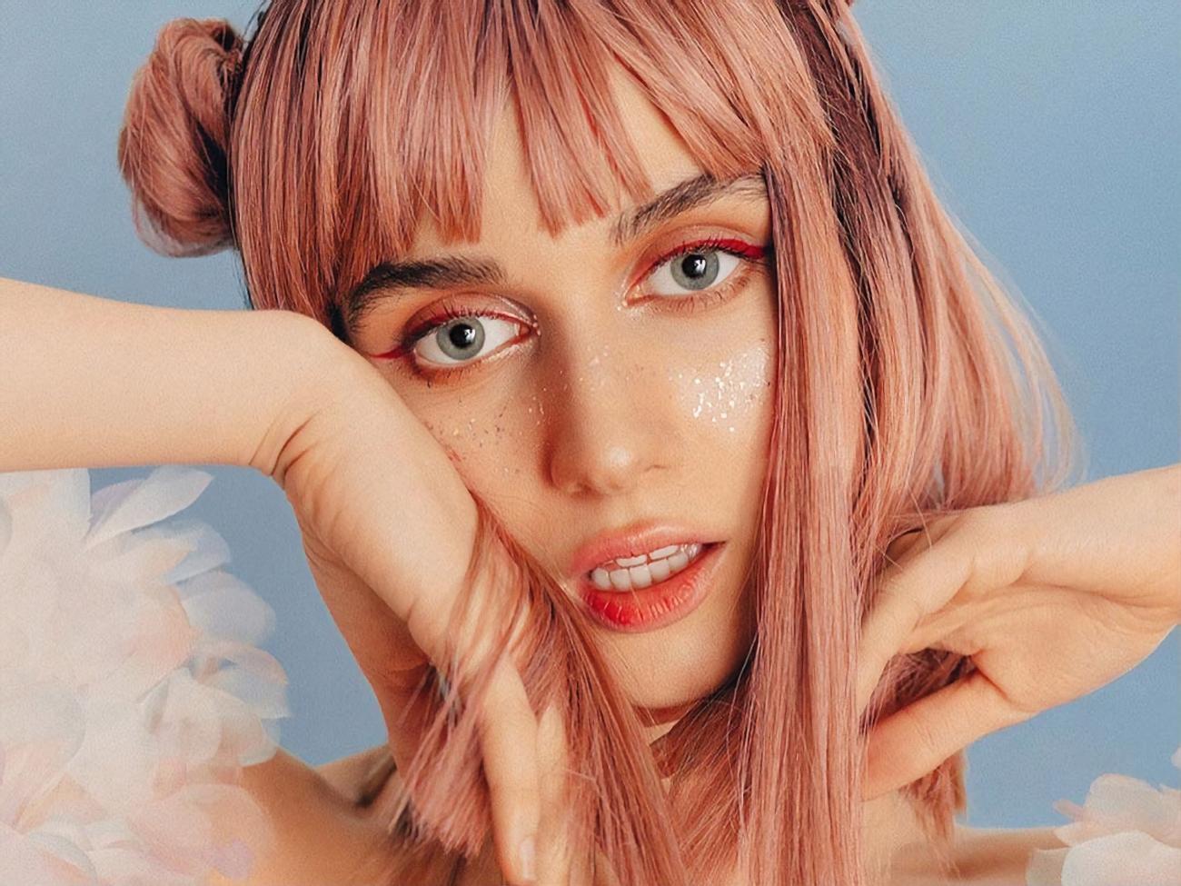 Jerry Heil:  Можна тепер ставити статус "Головна незаймана країни"?