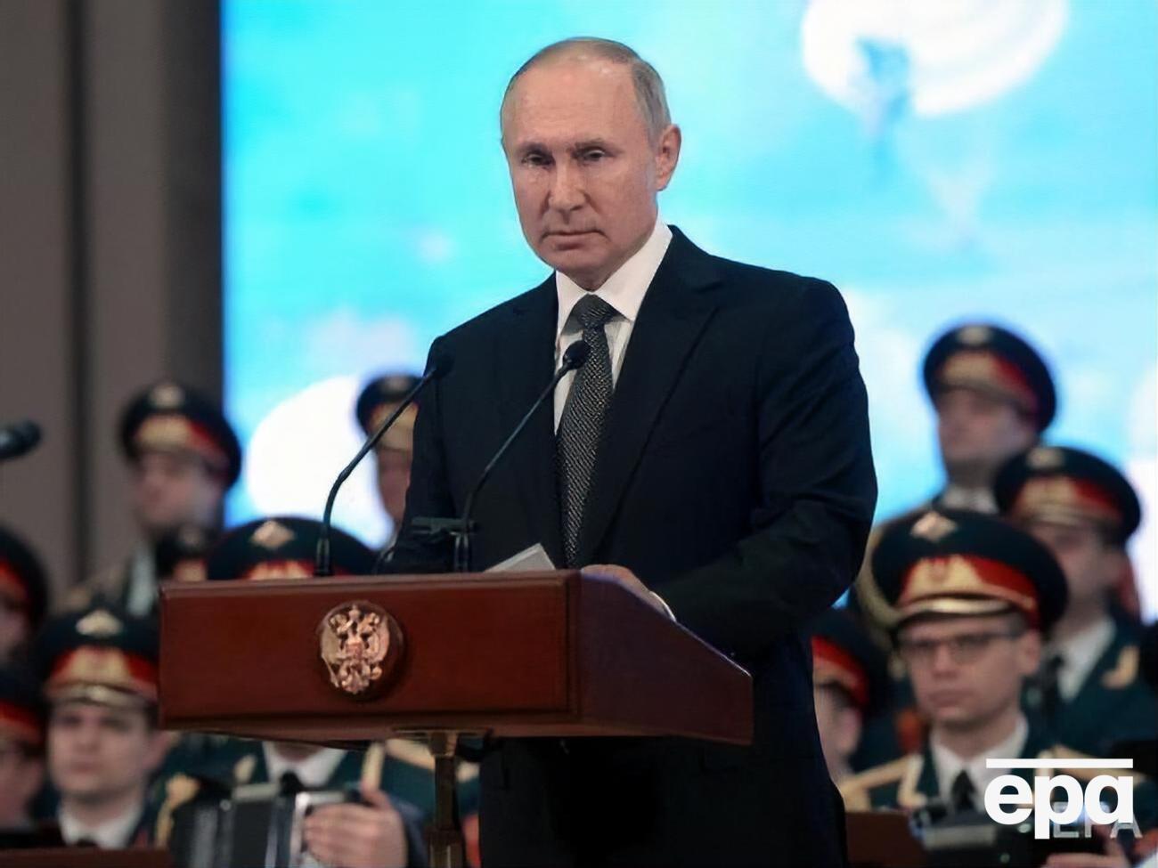 Путін: Наші витрати з року в рік скорочуються, а витрати інших країн зростають