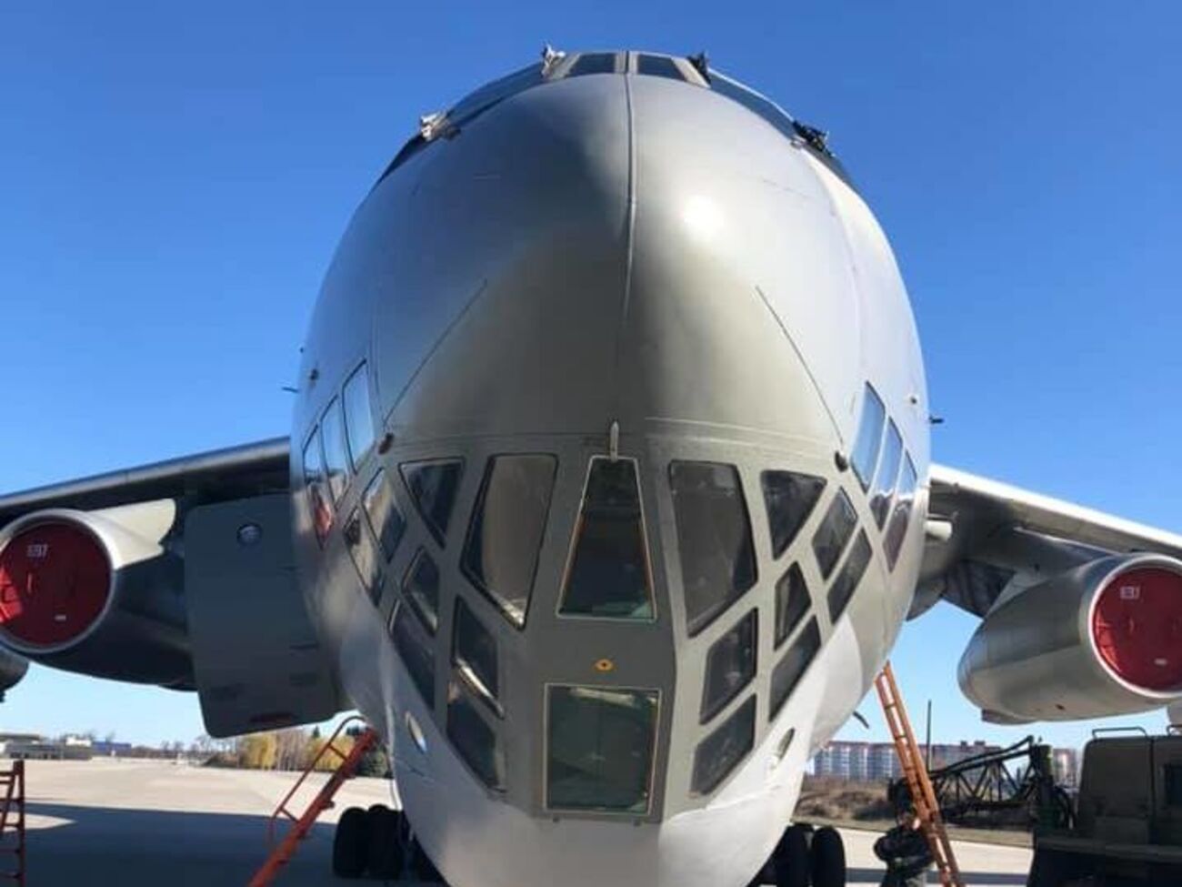 В Китай за медоборудованием отправили военный самолет Ил-76