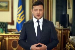 Зеленский попросил украинцев позвонить своим родителям и уговорить их не выходить из дома
