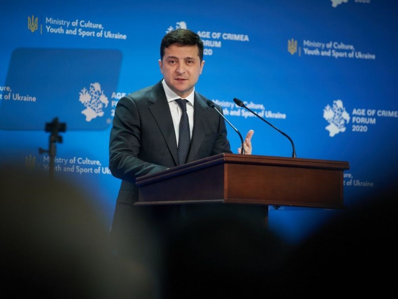 Зеленський: Усі, хто повертається з-за кордону, проходять обов'язкову медичну перевірку