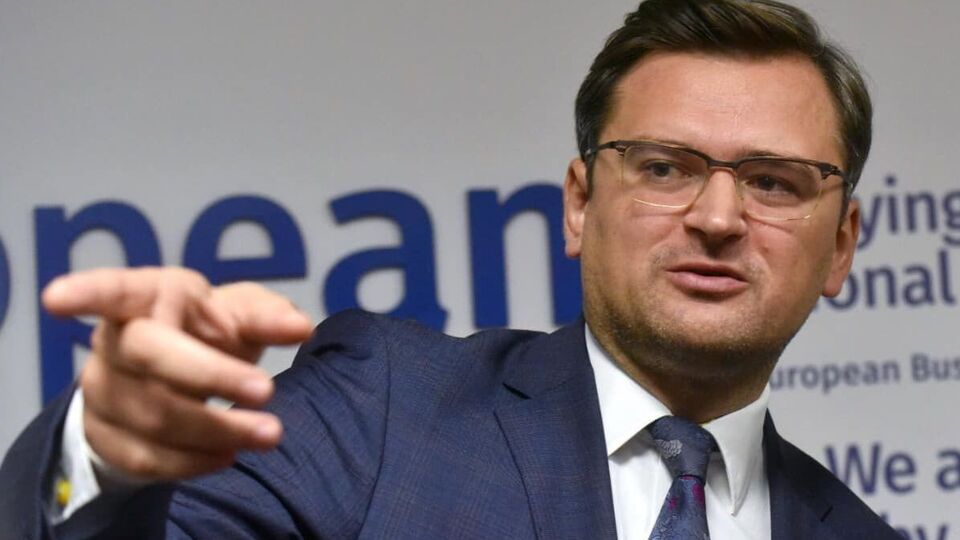 Кулеба (на фото) прокоментував візити Путіна у Крим