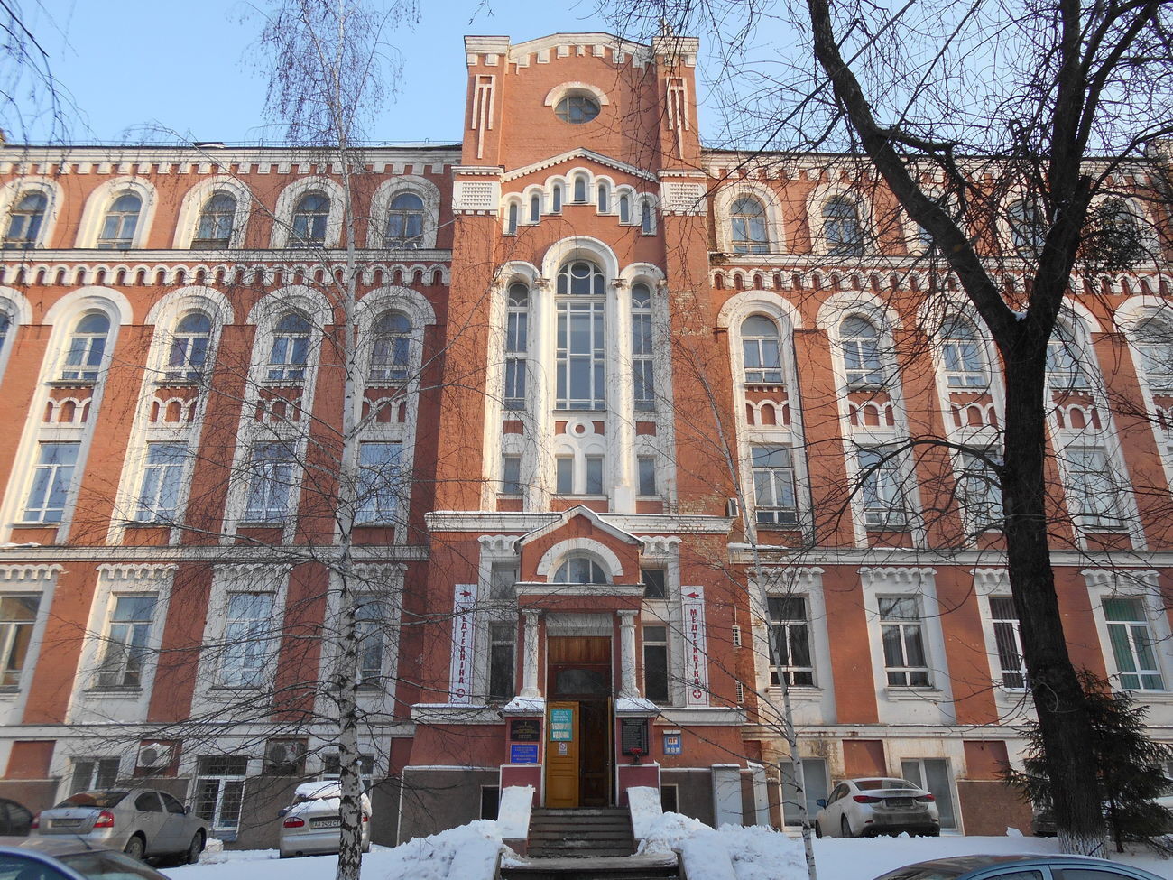 Александровская больница принимает больных COVID-19