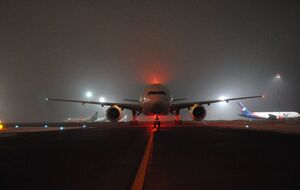 Україна і низка країн закрили авіасполучення