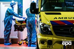 За даними Університету Гопкінса, загалом заразилася 303 001 людина у 167 країнах