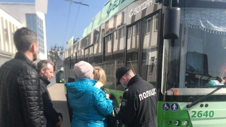 Нацполіція має контролювати дотримання ліміту на кількість пасажирів