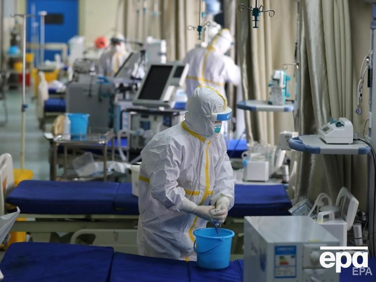 Госпитали Уханя пустеют