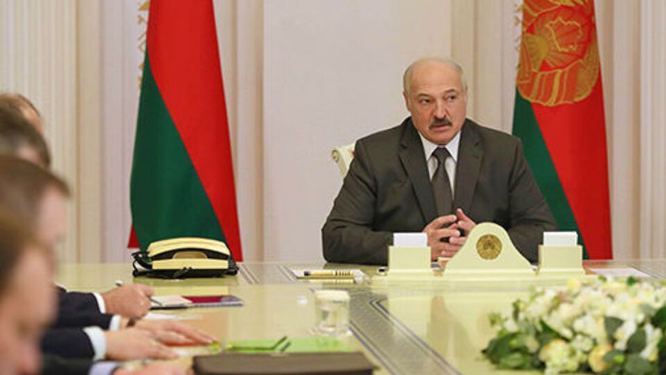 Лукашенко: Тем, кто выехал после наших предупреждений, – никаких чартеров