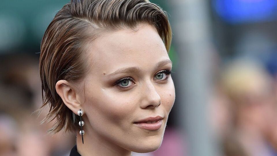 Сахно відома за ролями у ситкомі "Леся+Рома", біографічній стрічці "Іван Сила", блокбастері "Тихоокеанський рубіж: Повстання"