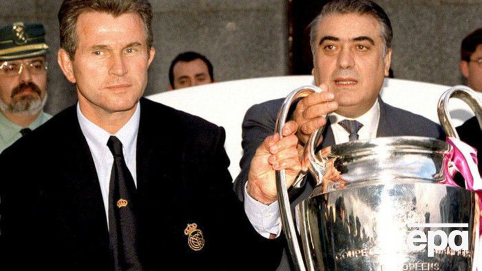 Лоренсо Санс (справа) руководил "Реалом" с 1995-го по 2000 год