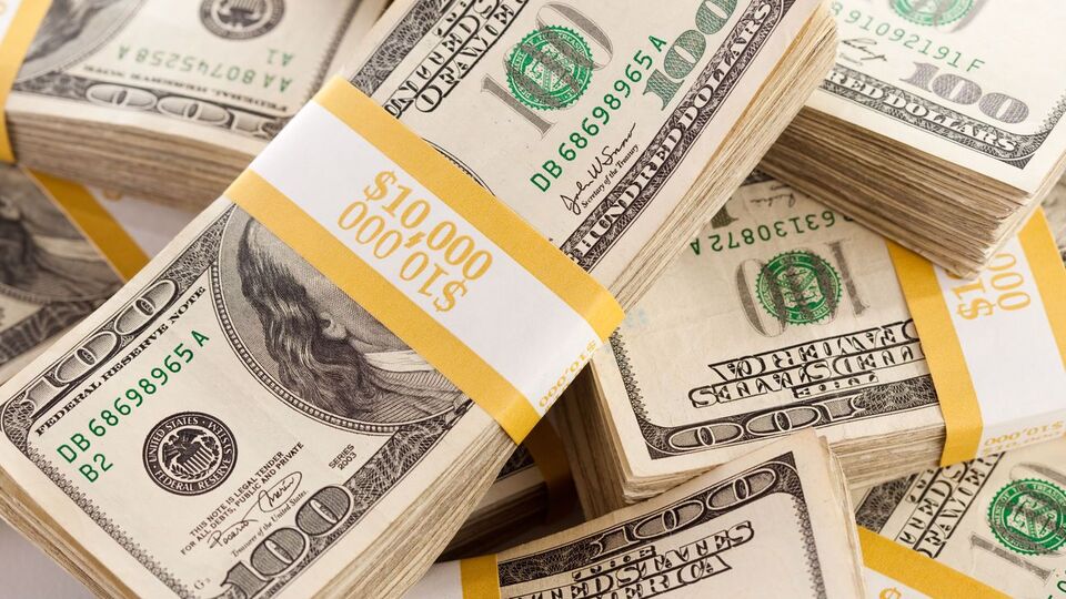 Среднедневной спрос на наличную валюту в Украине составляет $64 млн, в некоторые дни в марте он увеличивался до $148 млн