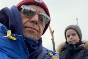 Михалок: Макар сам сочинил эту песню! Слова и мелодию, и призывает всех не унывать!