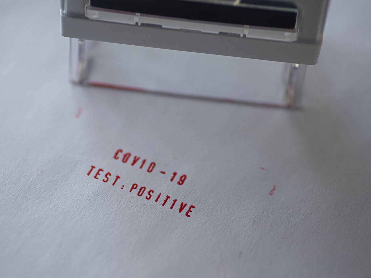 В Україні коронавірус підтверджено у 73 осіб