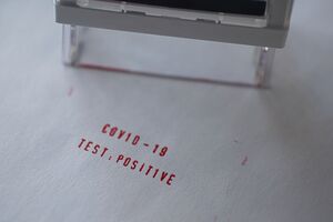 В Україні коронавірус підтверджено у 73 осіб