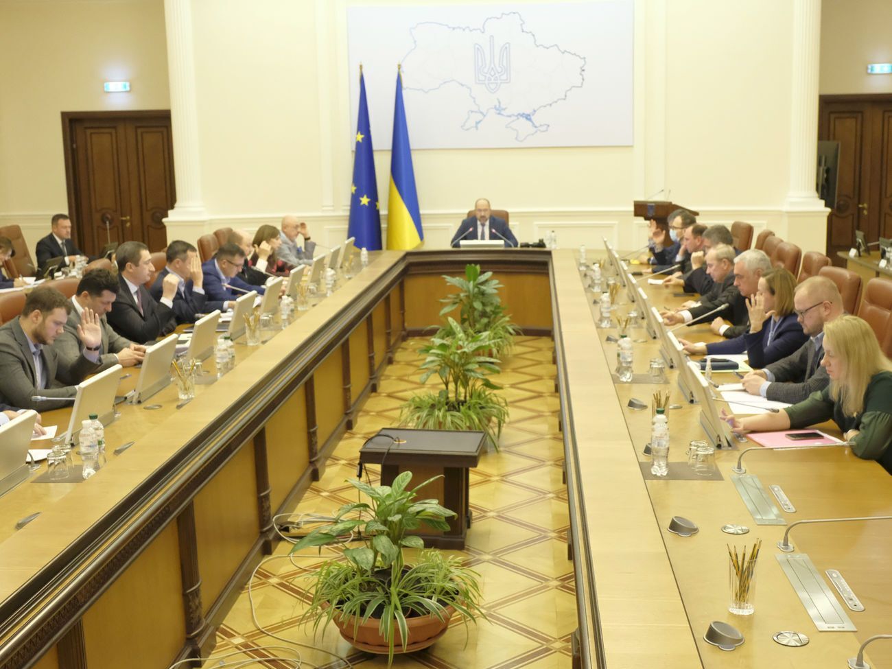 23 березня Кабмін провів позачергове засідання