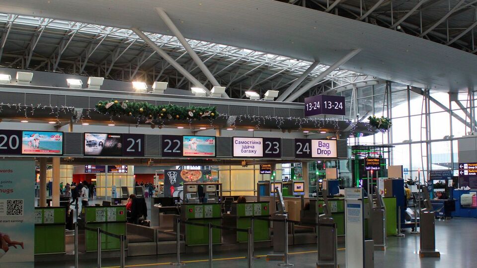 Самолеты из Борисполя будут летать только по приказам соответствующих министерств