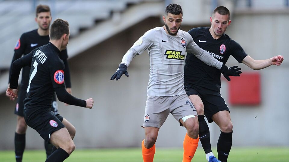 Чемпіонат України з футболу зупинили 17 березня