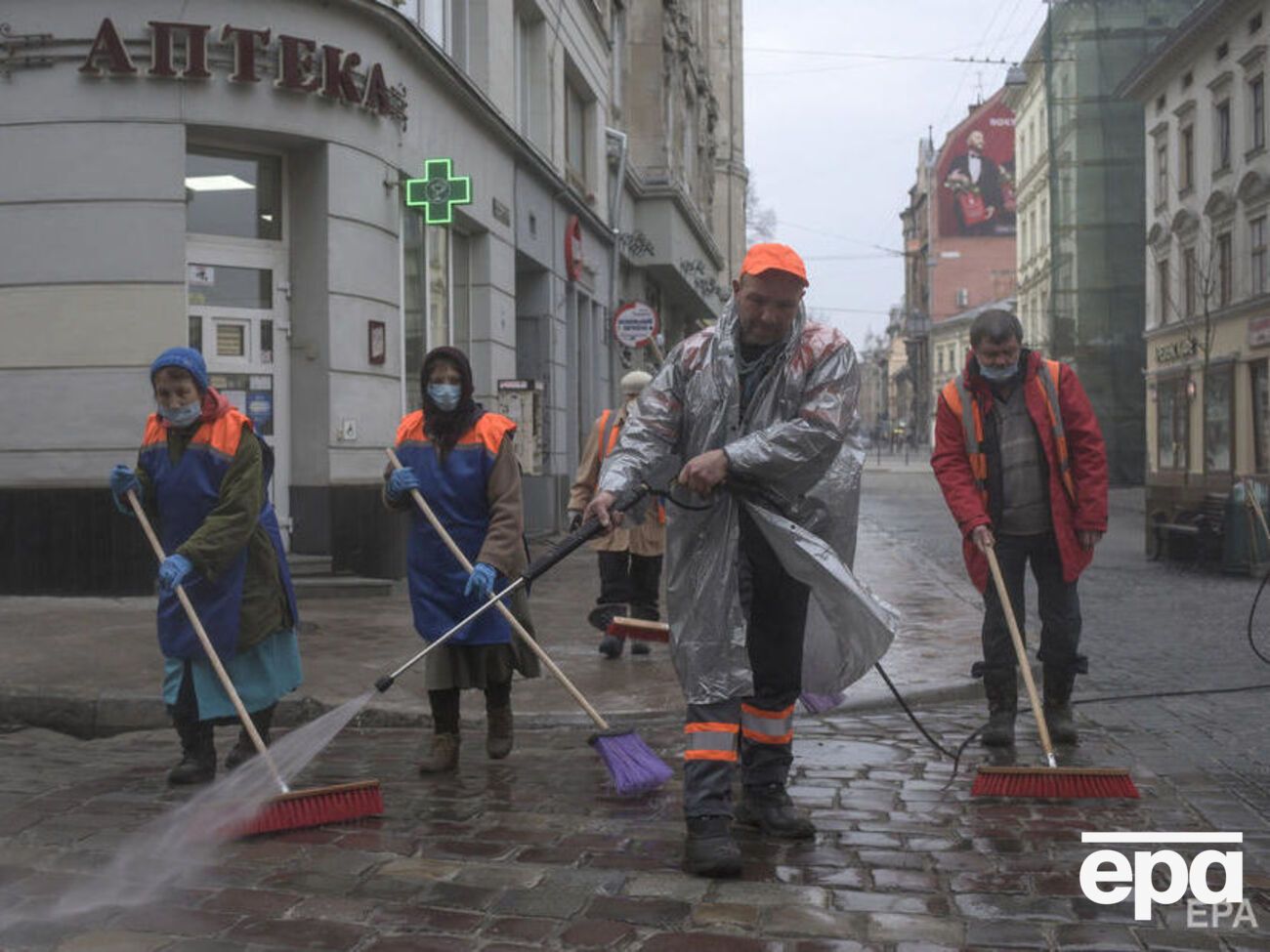 Со вторника во Львове начнет действовать режим ЧС