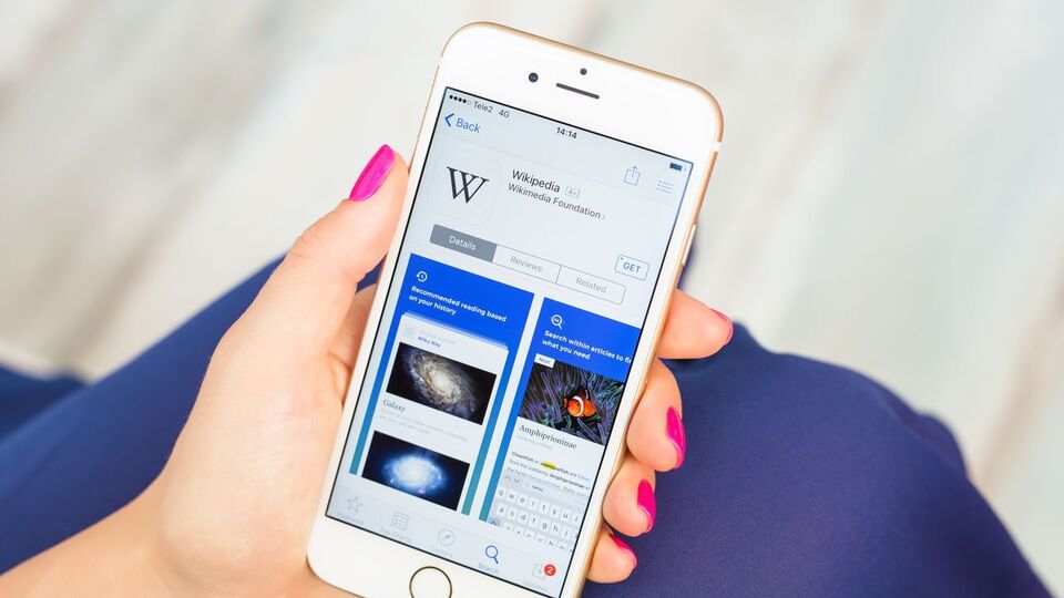 Сейчас в украинской "Википедии" около 5 тыс. активных авторов